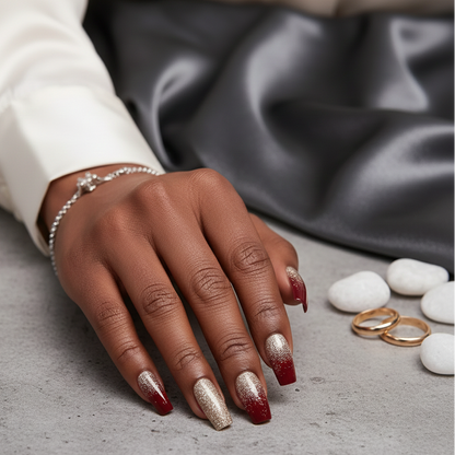 Faux Ongles Bordeaux Glam – Effet Doré Dégradé